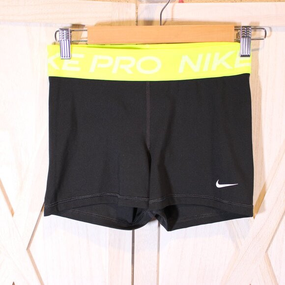NWOT! Nike Pro Dri-Fit Women's 3" Compression Shorts in Black - Picture 1 of 6